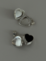 裏面刻印【お好きな刻印お入れします】Black Heart  Locket pendant 燻加工仕上げ・軽量