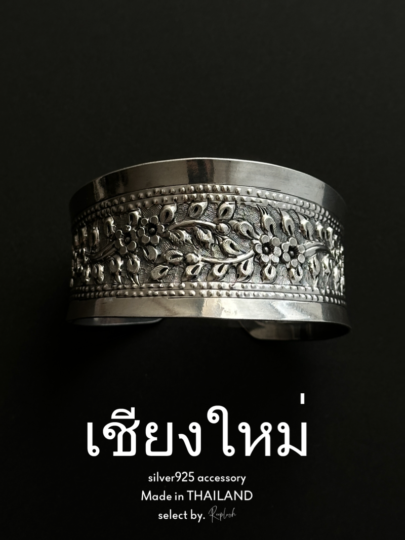 【Chiengmai silver】Embosser cuff bangle/1点もの【made in THAILAND 】