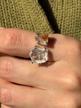 【MOMOMOON】ルチルクォーツ ラフカットリング：フリーサイズ約9〜13号程度 | 天然石・鉱石・パワーストーン