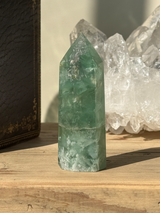 【MOMOMOON】エンジェルフェザーフローライト タワー |fluorite|天然石・鉱石・パワーストーン【SC081-3】