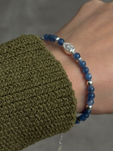 Silver925×天然石｜カイヤナイト マリア様 ブレスレット（Reeplushハンドメイド）