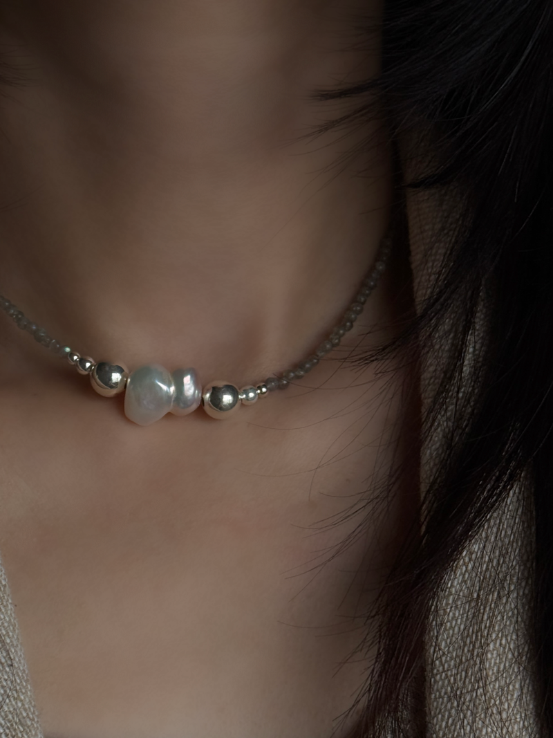 Silver925×天然石｜ラブラドライトとバロックパールのチョーカーネックレス（Reeplushハンドメイド）