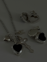 裏面刻印【お好きな刻印お入れします】Black Heart  Locket pendant 燻加工仕上げ・軽量