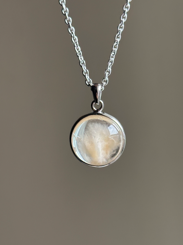 【MOMOMOON】高品質 Amphibole in Quartz pendant top【0610-6】