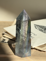 【MOMOMOON】レインボーオーラクリスタル（水晶）ポイント  D | 天然石・鉱石・パワーストーン